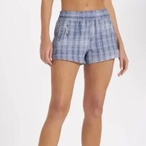 Vuori Dash Short in Blue Shibori Print, Size Small
